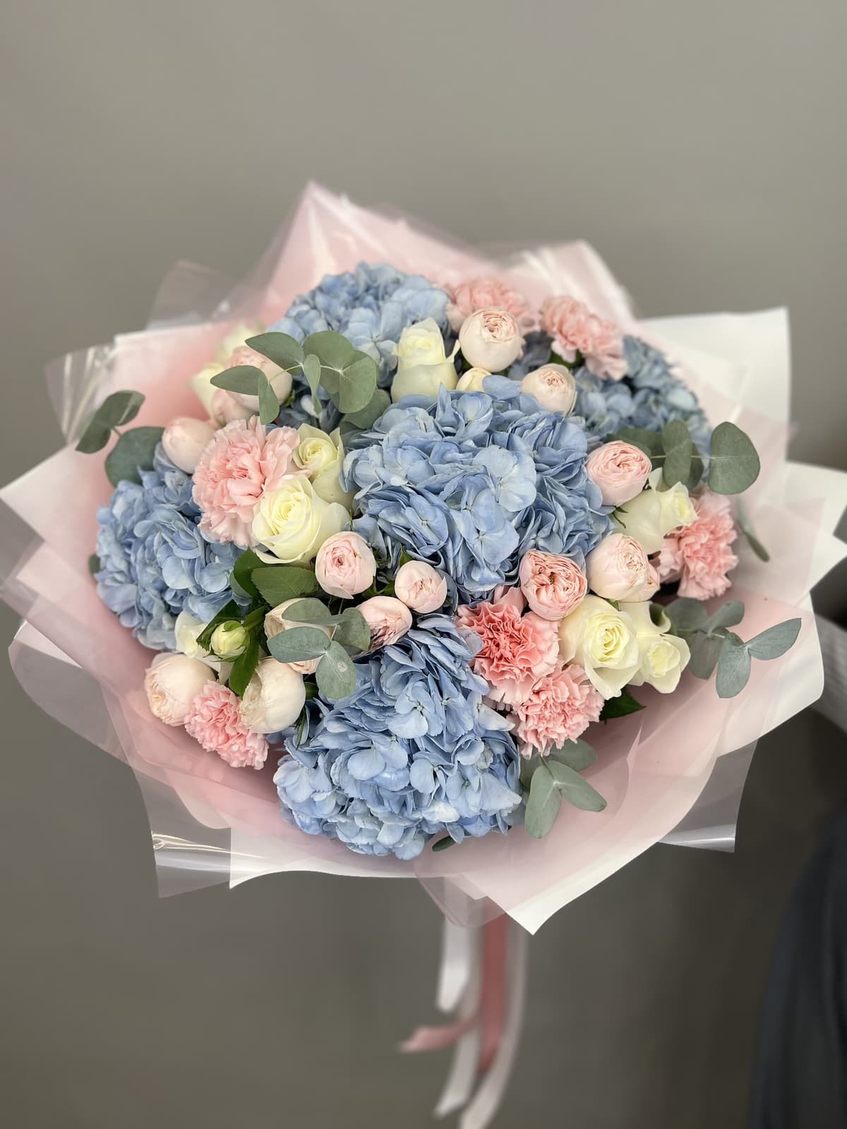 Красивый букет "Туман" L