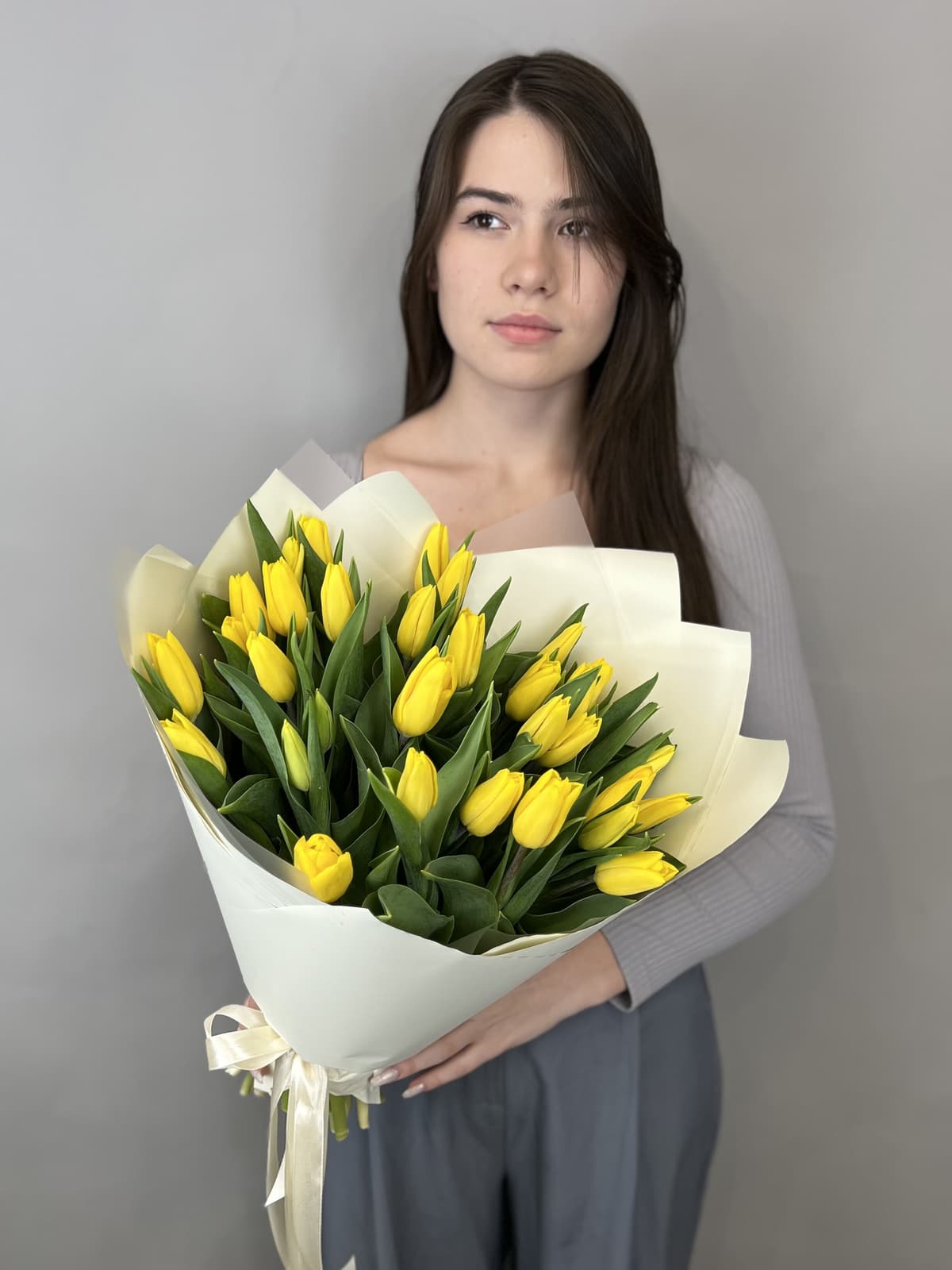 Букет из 35 желтых тюльпанов "Gold" M