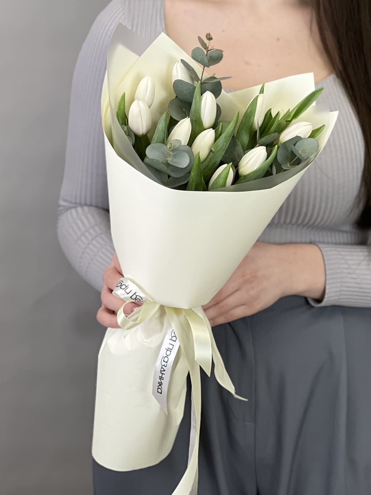 Оригинальный букет тюльпанов "Snowy" S