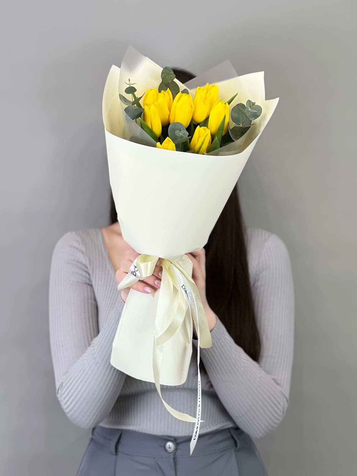 Свежий букет тюльпанов "Солнечный" (9)