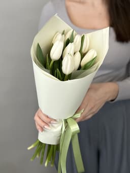 Букет из 9 белых тюльпанов "Белоснежный" (9)