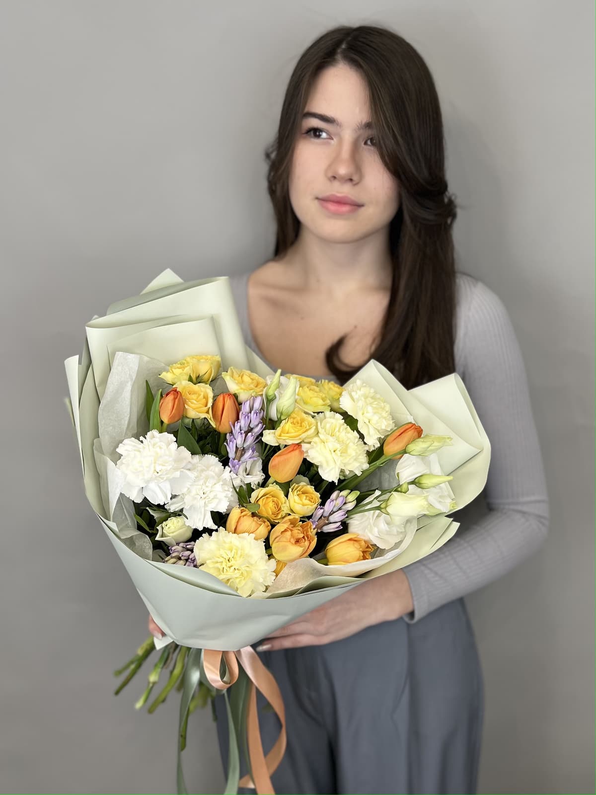 Букет "Весенний ветер" Менделеева