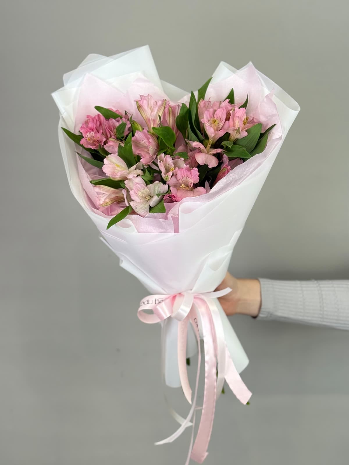 Цветочный букет из 5 альстромерий "Primadonna"