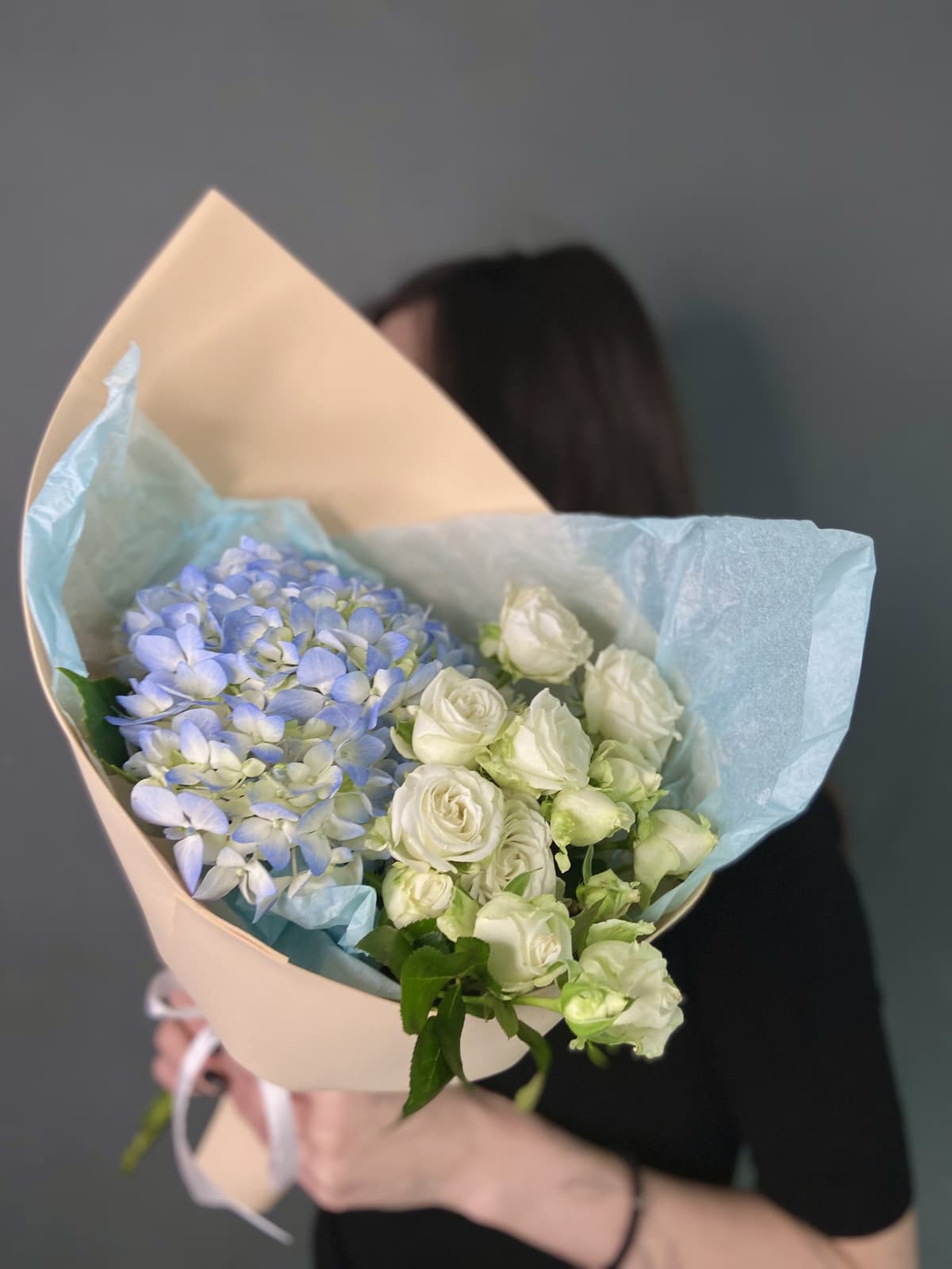 Дуо букет из Кустовых роз и Гортензии