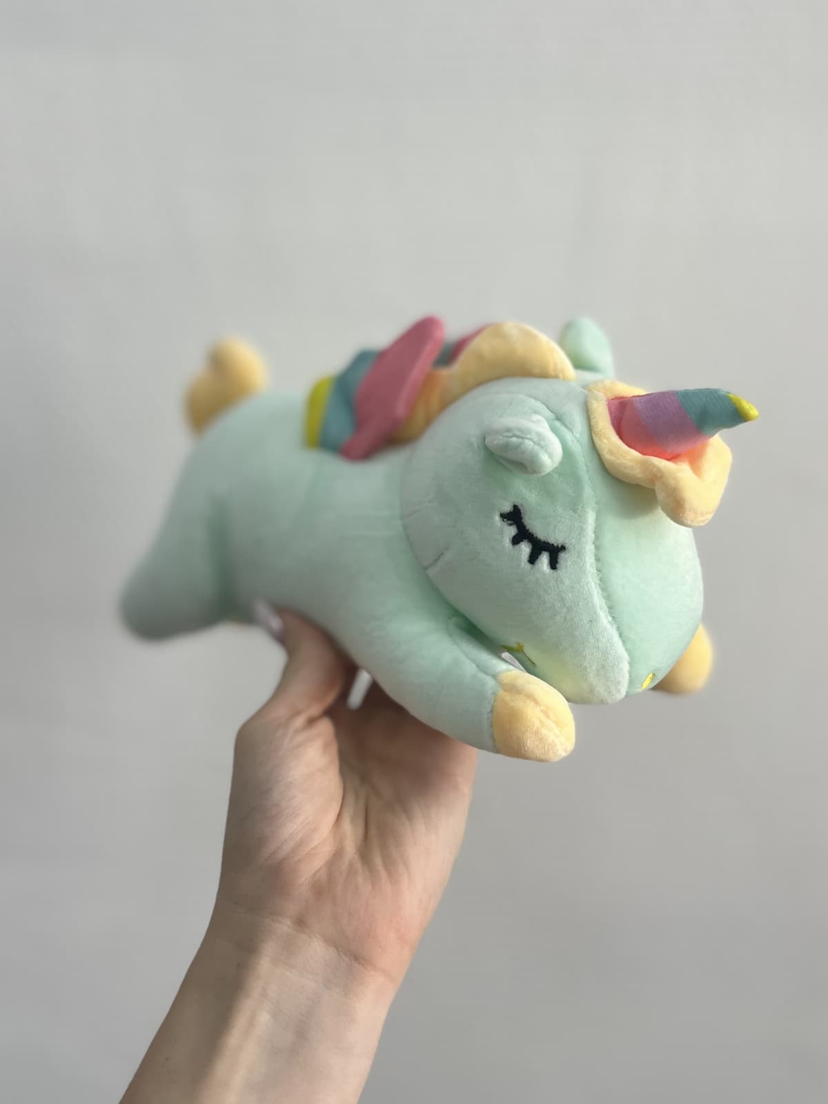 Единорог голубой 22 см