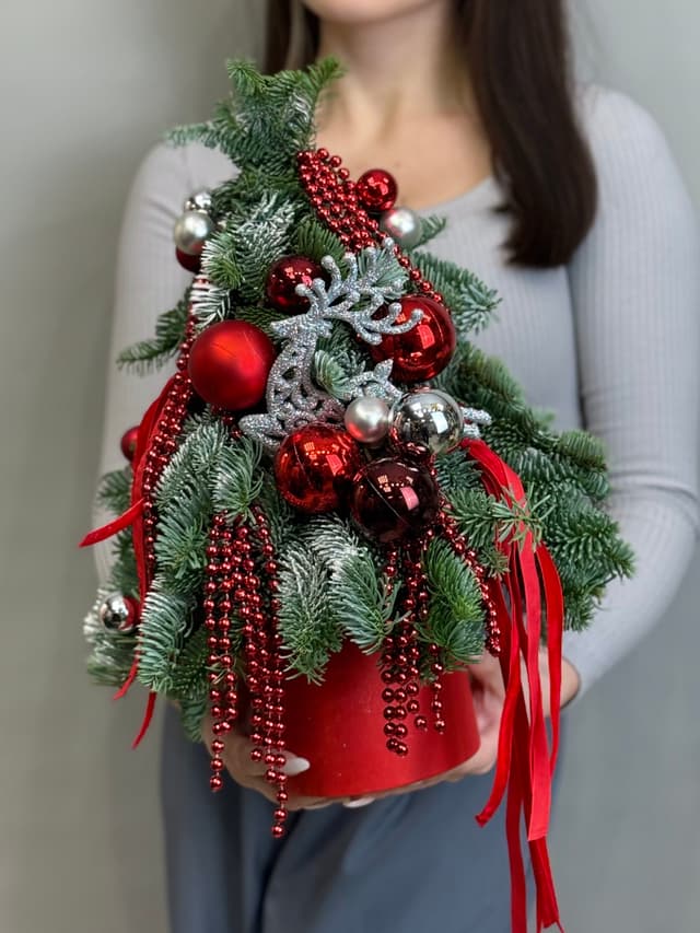 Елка "Silver red" Елка "Silver red"