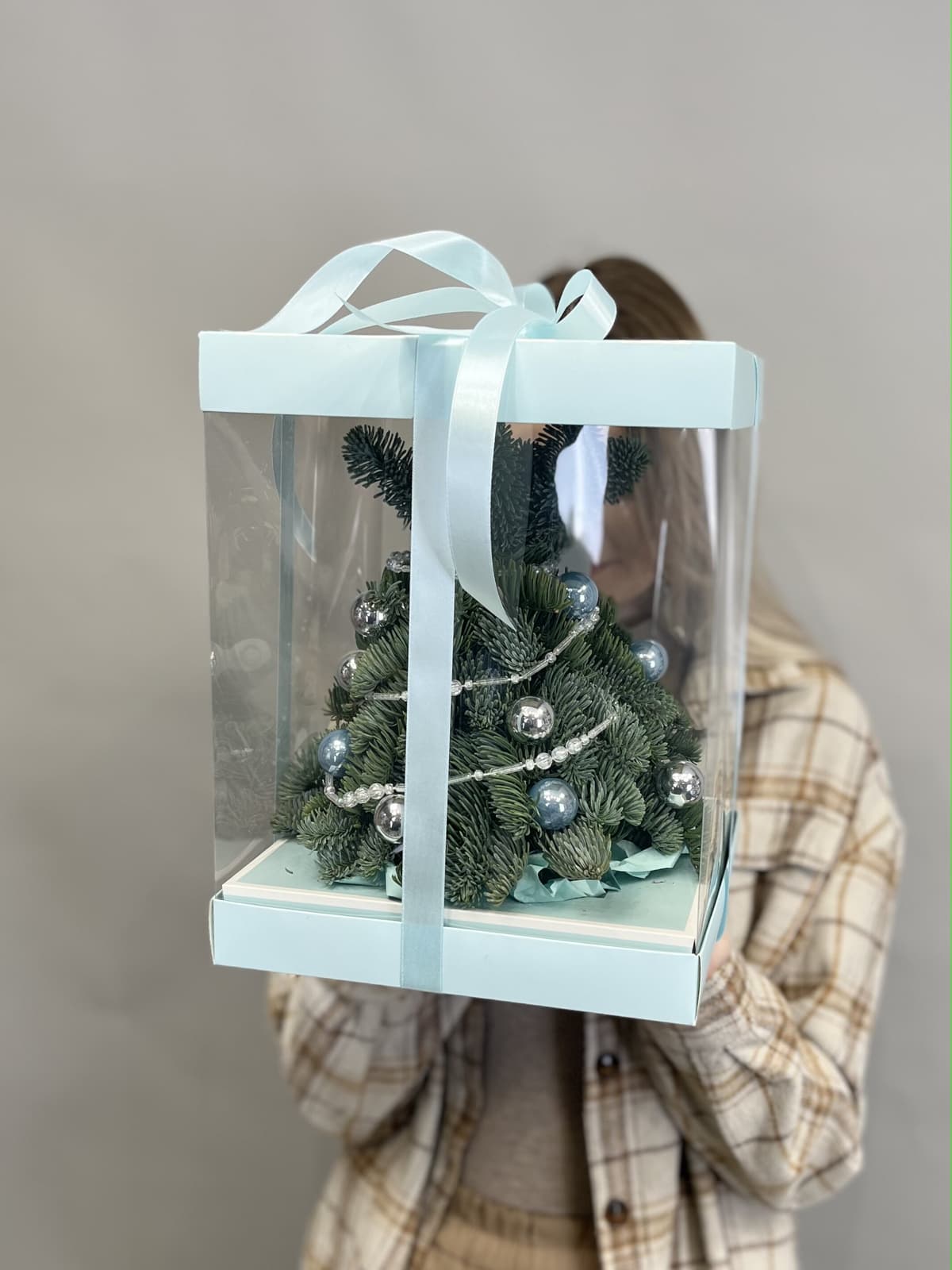 Елка в подарочной упаковке "Голубая" M