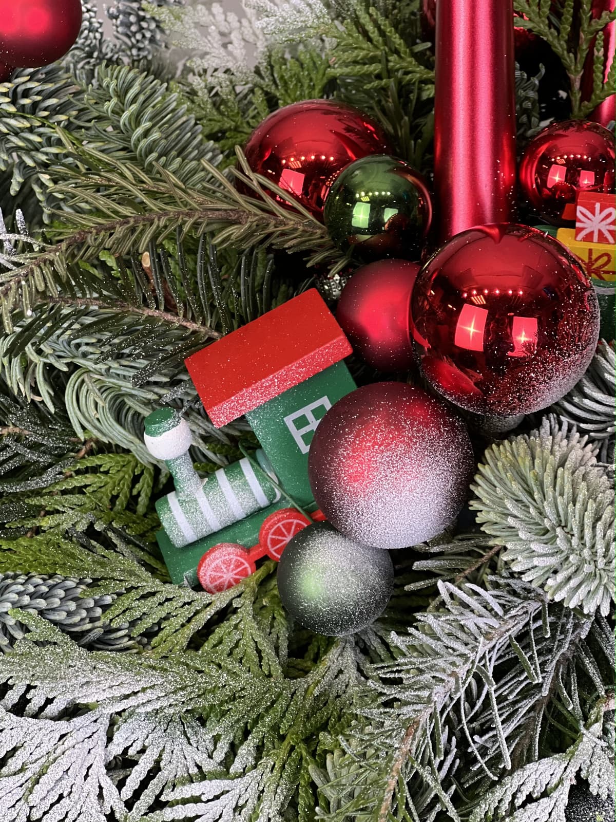 Елочная композиция на подсвечнике "Паровоз"