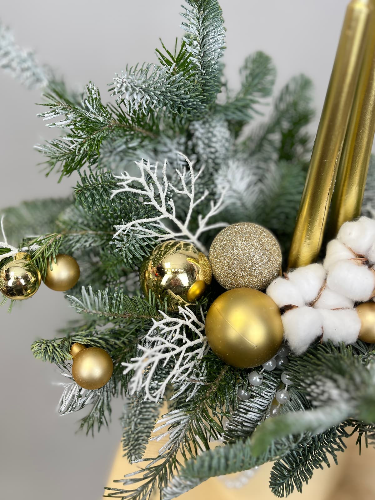 Елочная композиция "Сливочная"