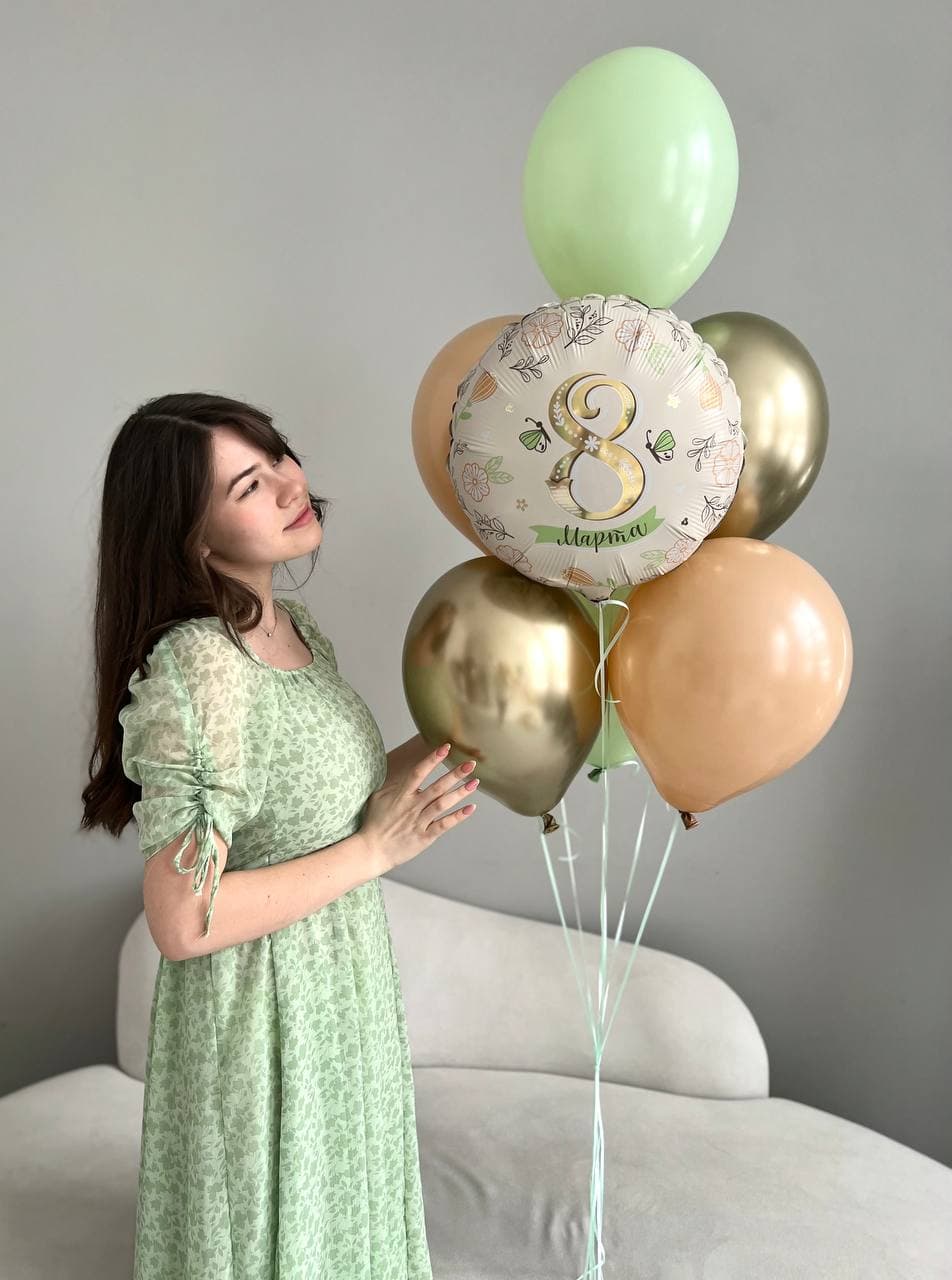 Фонтан из шаров «8 Марта мини»