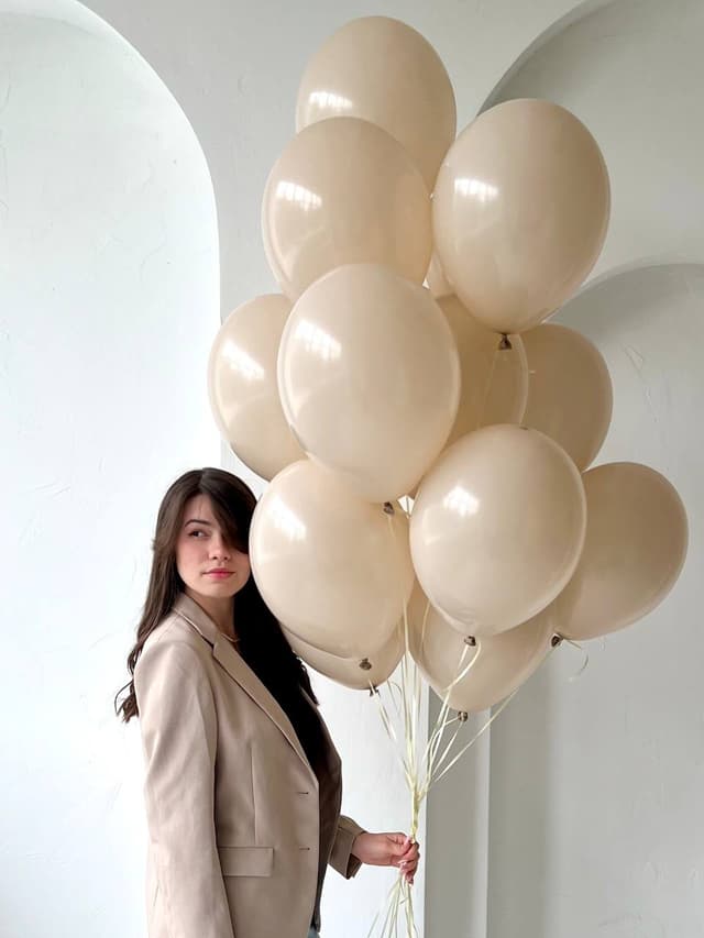 Фонтан из шаров «Алабастер» Фонтан из шаров «Алабастер»