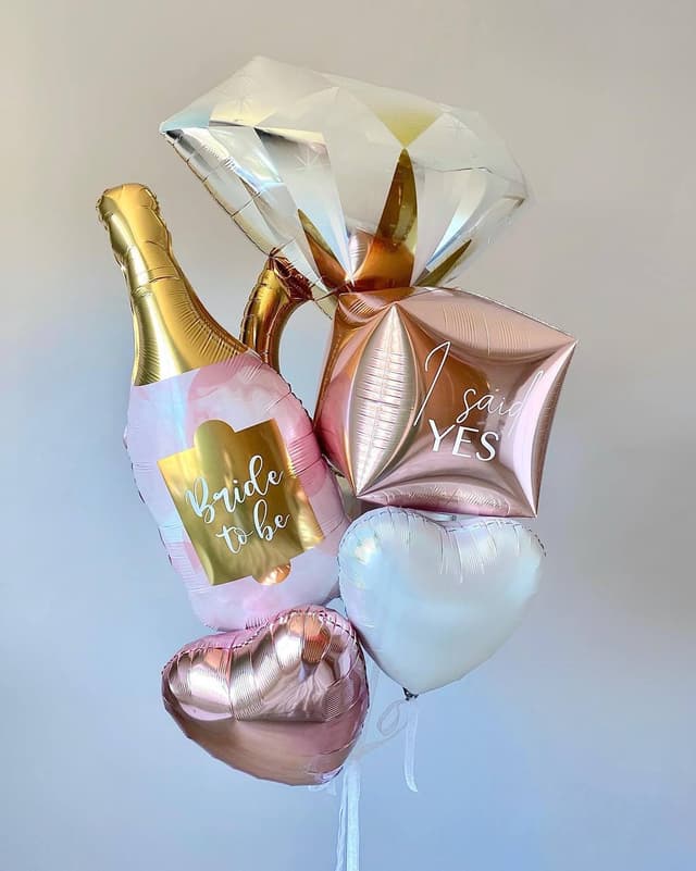 Фонтан из шаров «Девичник в розовом золоте» Фонтан из шаров «Девичник в розовом золоте»