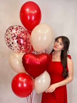 Фонтан из шаров «Красные сердечки»