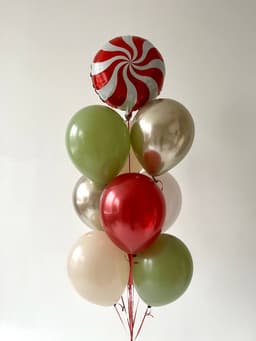 Фонтан из шаров «красный леденец»