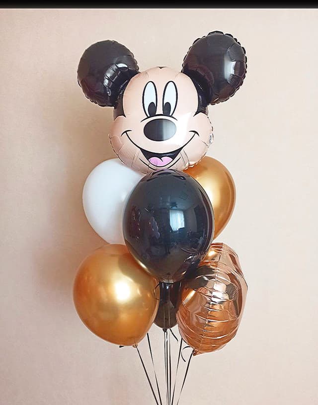 Фонтан из шаров «Микки Маус» Фонтан из шаров «Микки Маус»