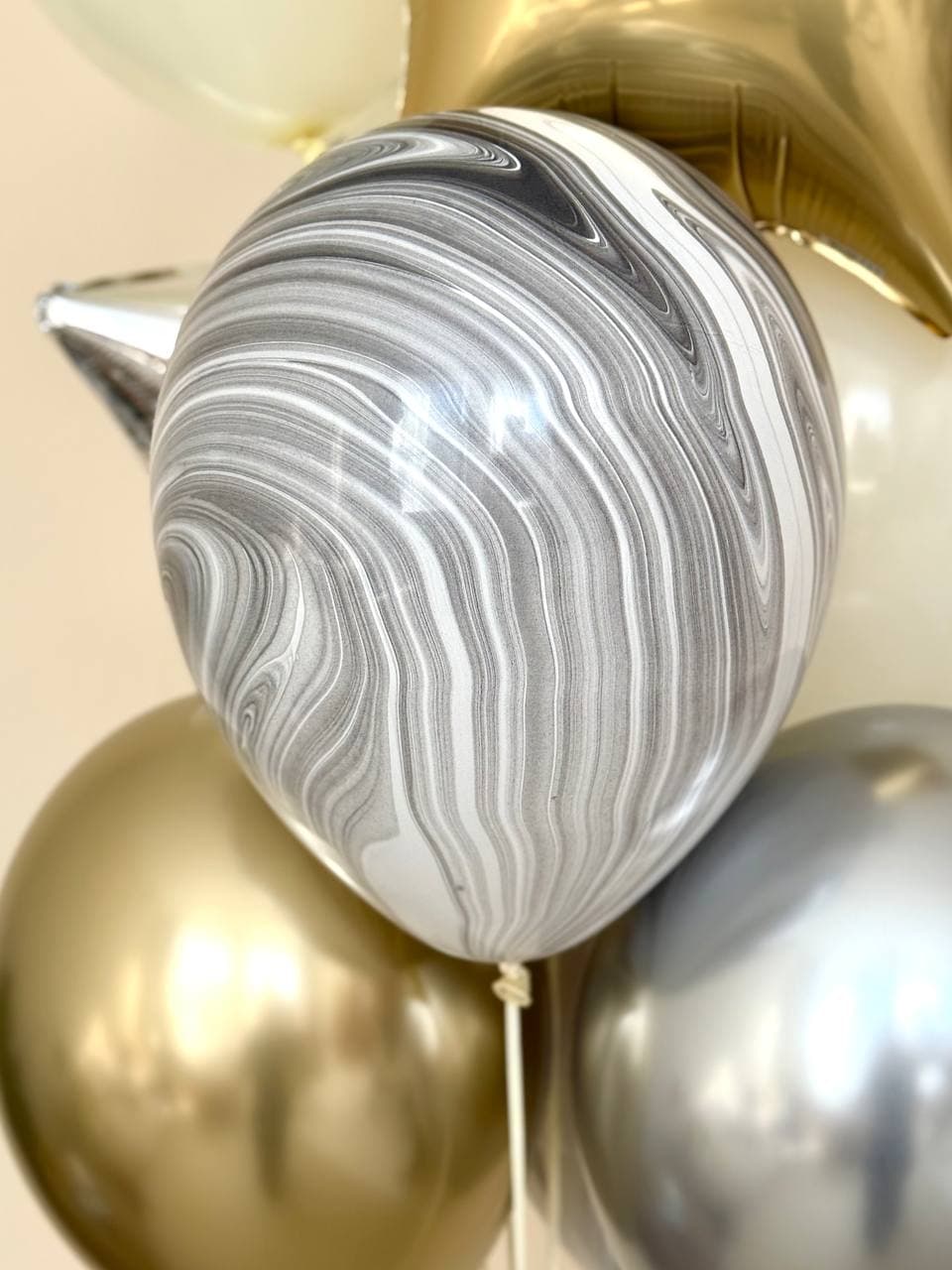 Фонтан из шаров «Искры»