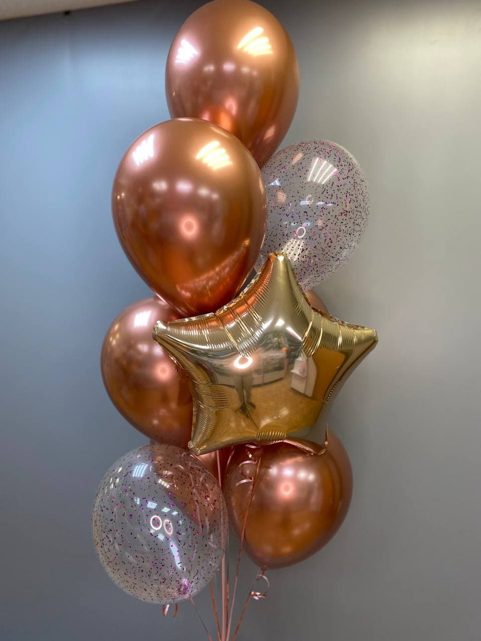 Фонтан из шаров «Золотая звезда»