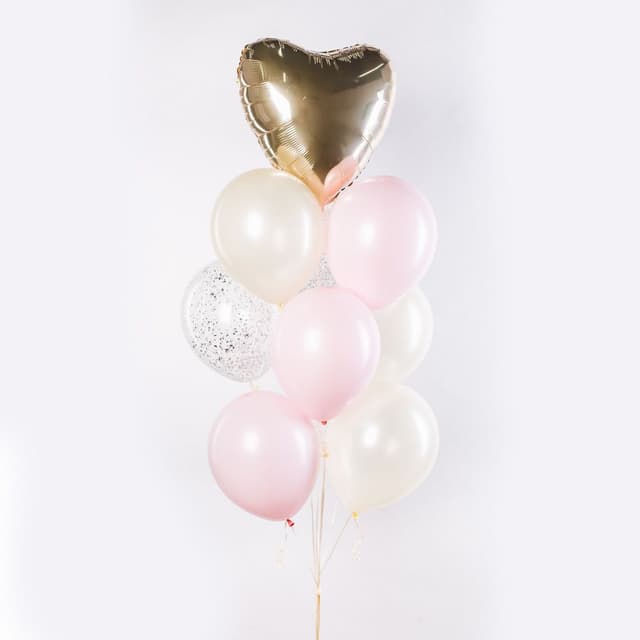 Фонтан из шаров "Золотое сердце" Фонтан из шаров "Золотое сердце"