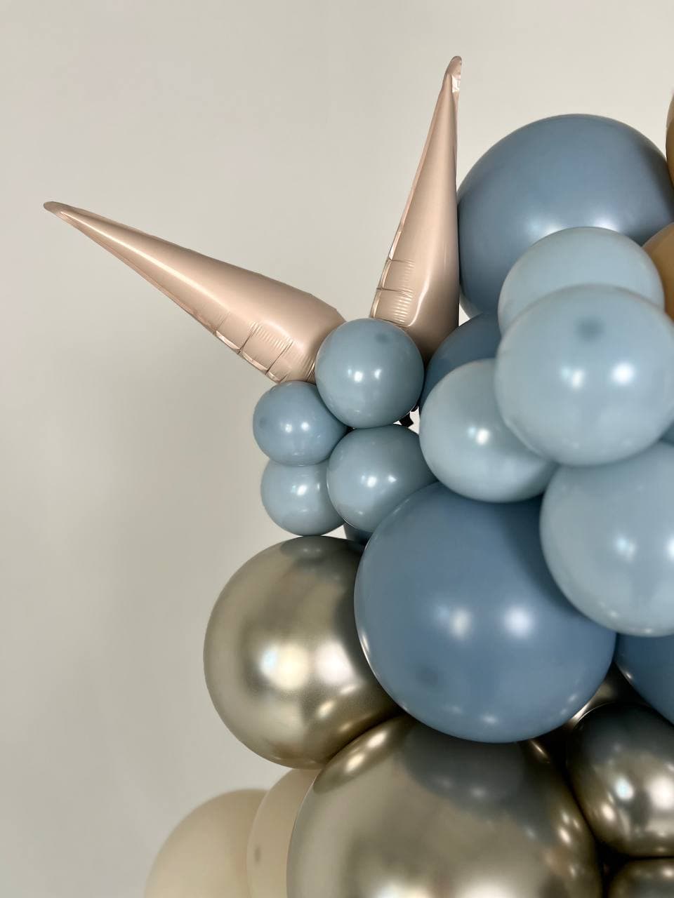 Гирлянда из шаров «Латте&Ретро голубой»