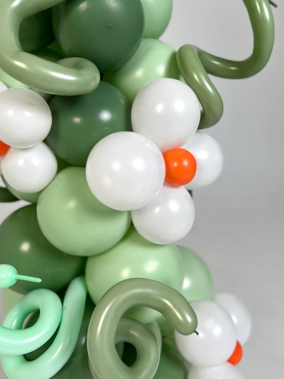 Гирлянда из шаров с воздухом «Полянка»