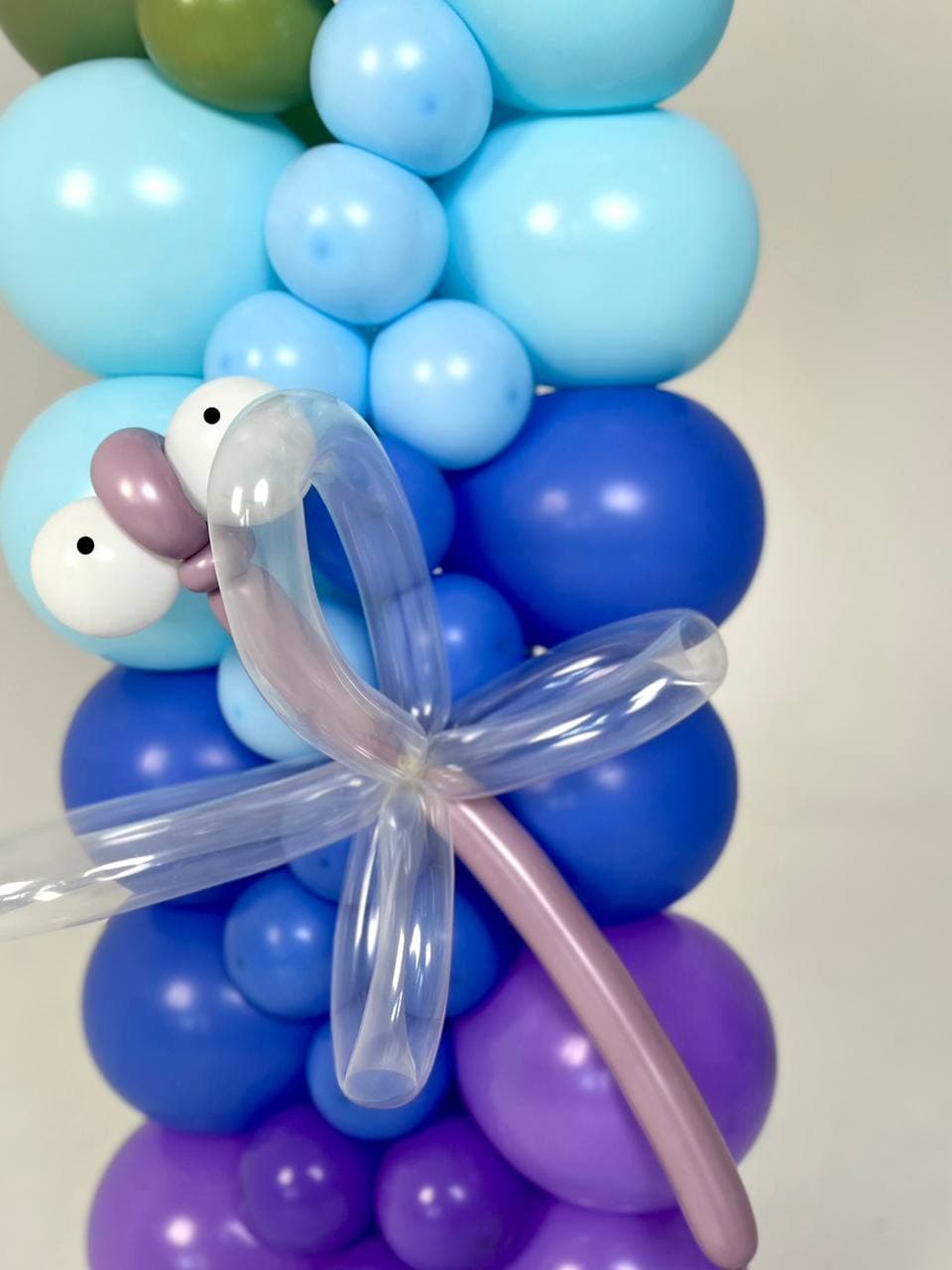 Гирлянда из шаров с воздухом «Радуга и стрекозы»