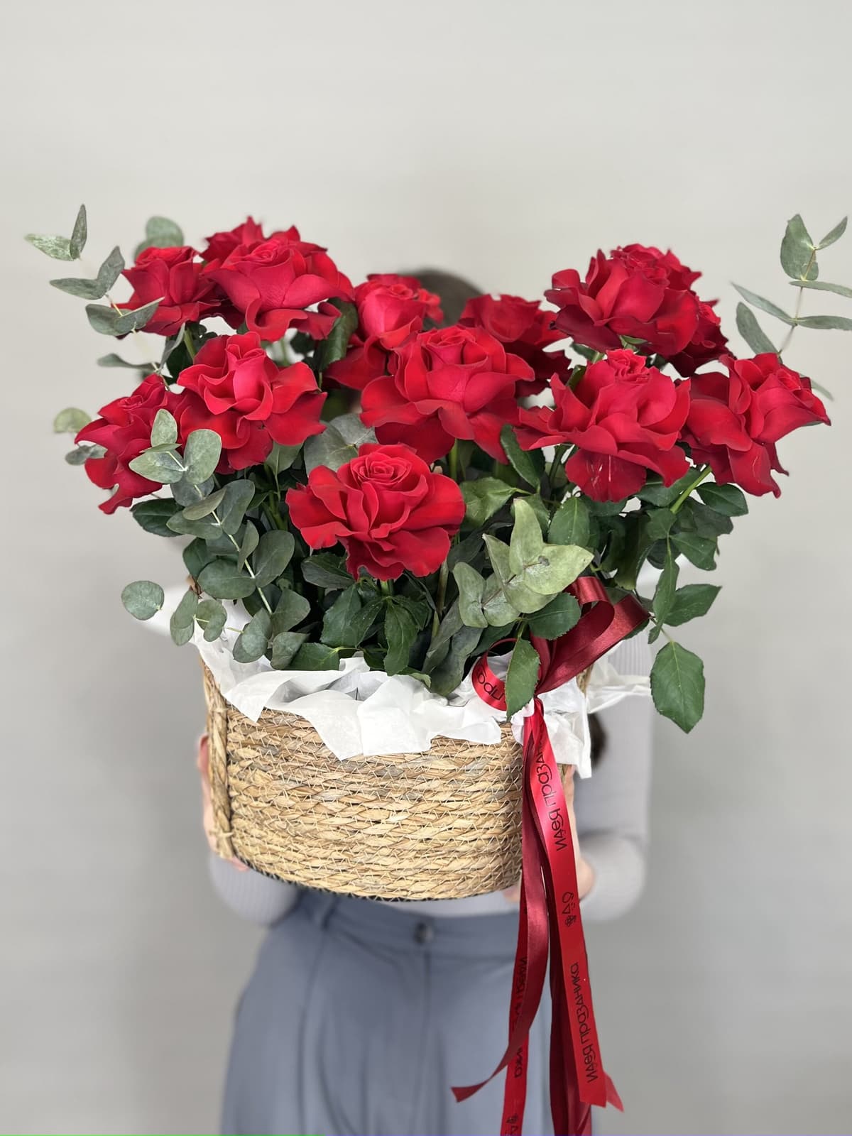 Композиция из французских роз "Купидон"