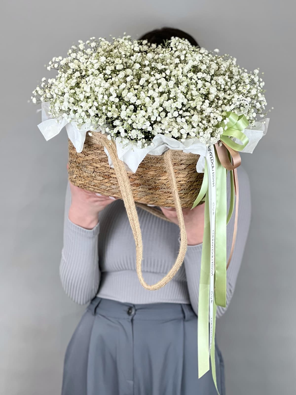 Композиция из гипсофилы в корзине "White"