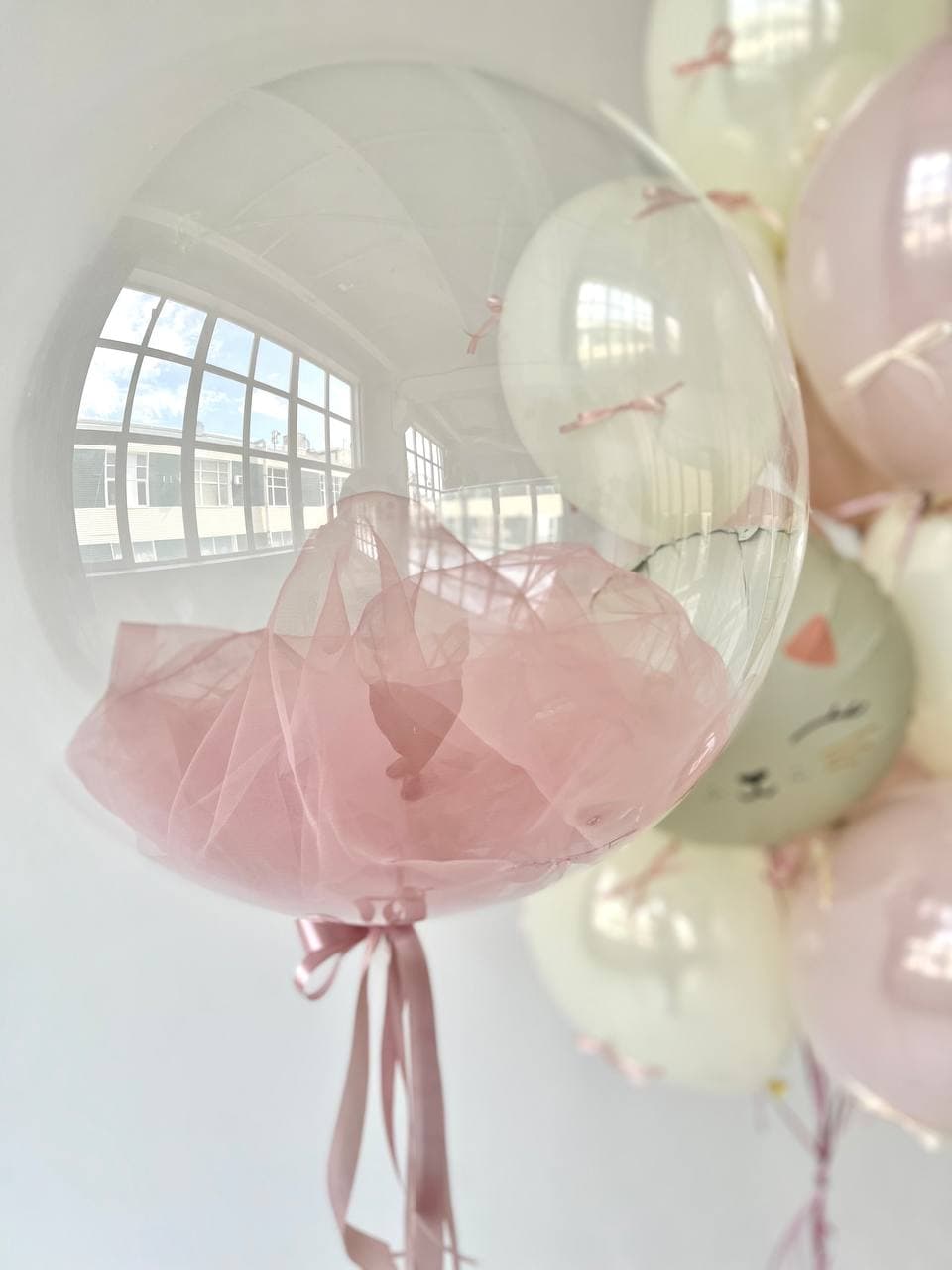 Композиция из шаров «Кошечка с бантиком»