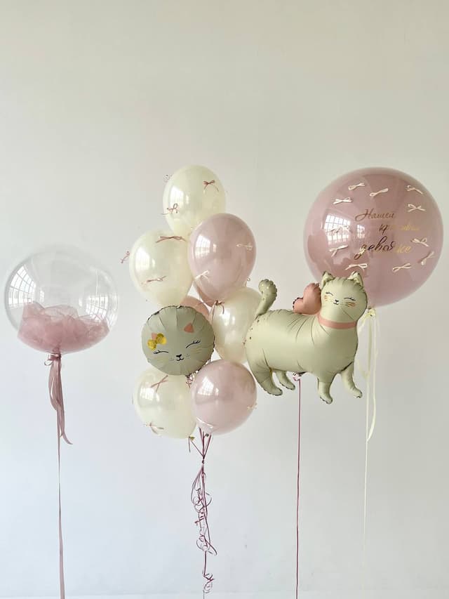 Композиция из шаров «Кошечка с бантиком» Композиция из шаров «Кошечка с бантиком»