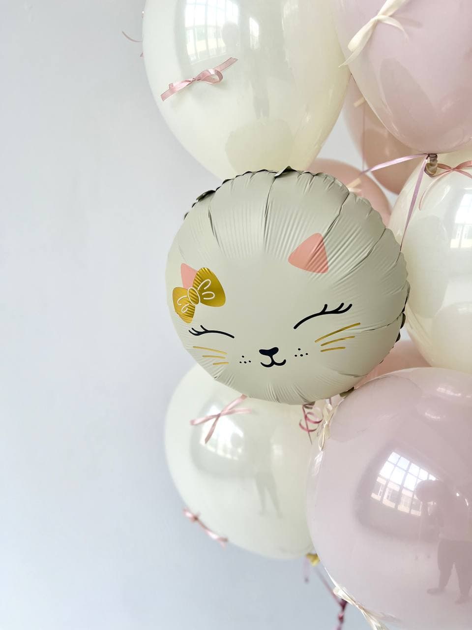 Композиция из шаров «Кошка кокетка»