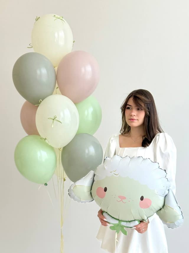 Композиция из шаров «Овечка» Композиция из шаров «Овечка»