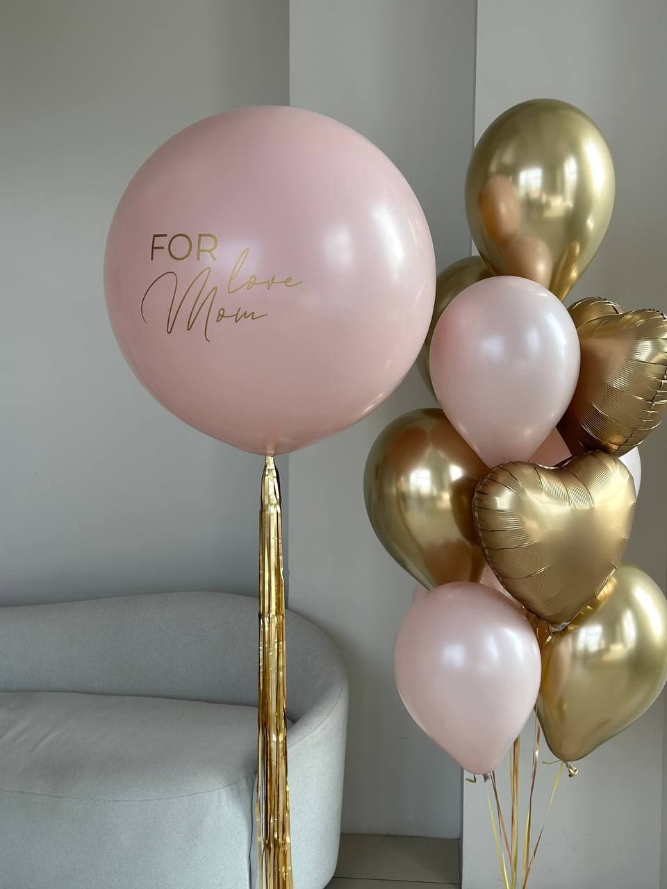 Композиция из шаров «Love mom»
