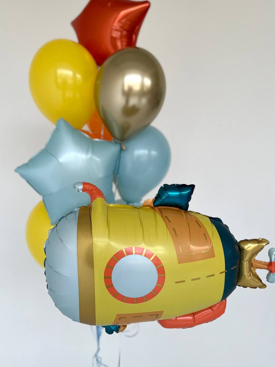Композиция из шаров «Подводная лодка»