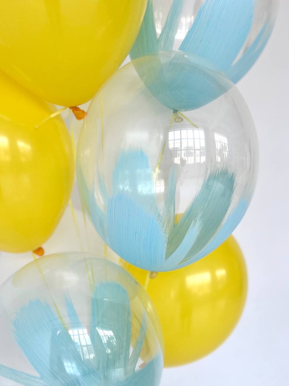 Композиция из шаров «Ромашки»