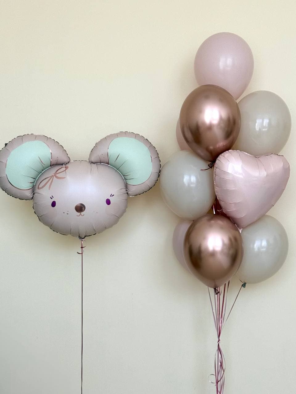 Композиция из шаров «Розовая Мышка»