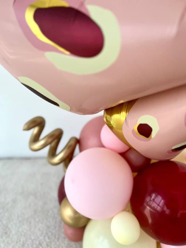 Композиция из шаров с воздухом «Бабочка весенняя»