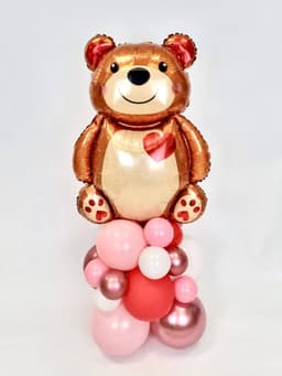 Композиция из шаров с воздухом «Медведь с сердечком»