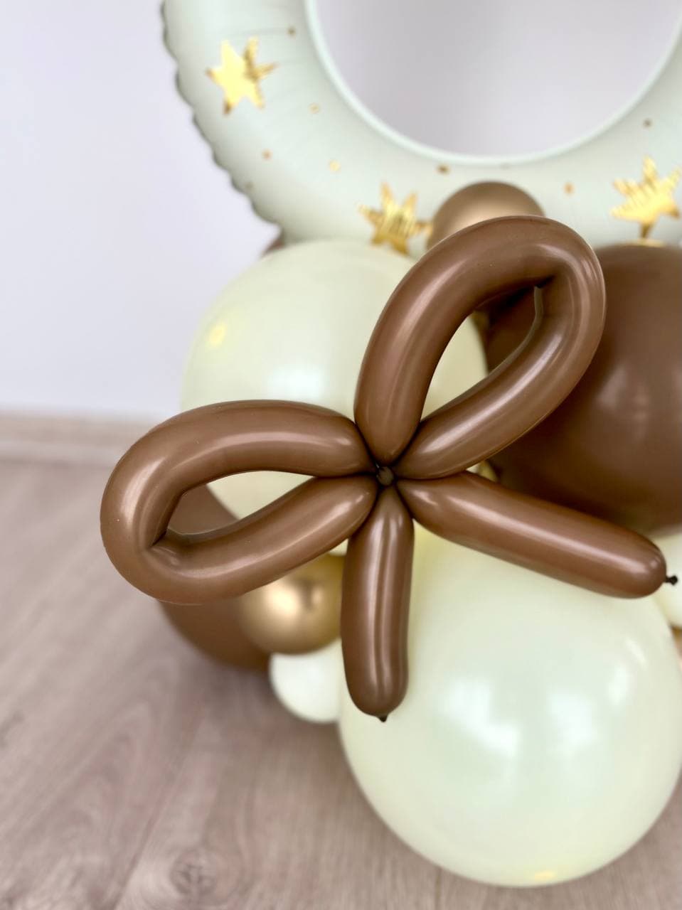 Композиция из шаров с воздухом «Мишка»