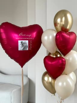 Композиция из шаров «Все начинается с мамы»