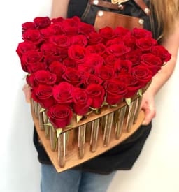 Композиция 51 Эквадорская Роза в пробирках