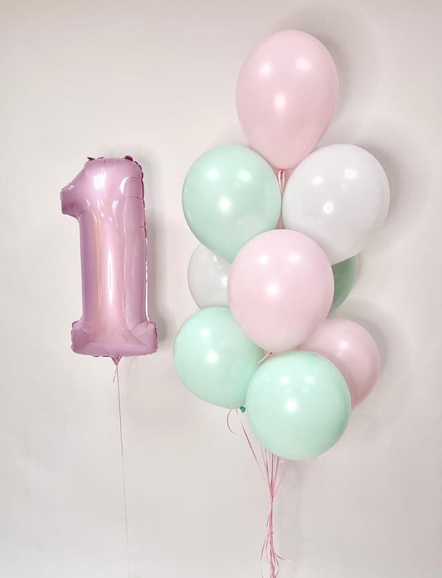 Композиция из шаров "Нежные оттенки" Композиция из шаров "Нежные оттенки"