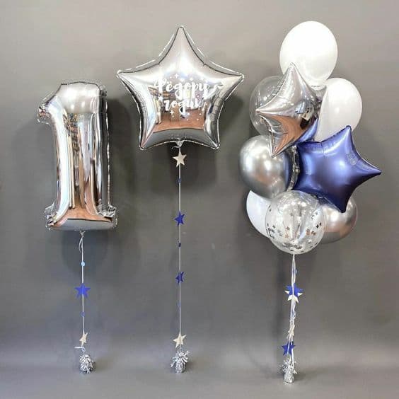 Композиция из шаров "Звезды серебро" Композиция из шаров "Звезды серебро"