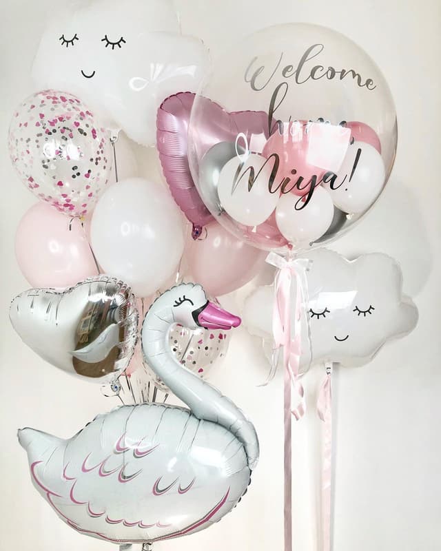 Композиция из шаров " Белый лебедь" Композиция из шаров " Белый лебедь"