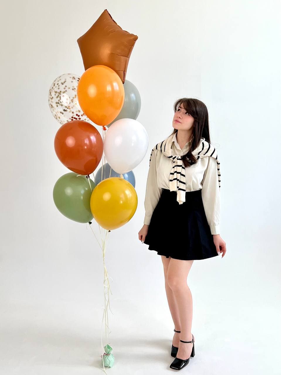 Композиция из шаров «День знаний 5+»