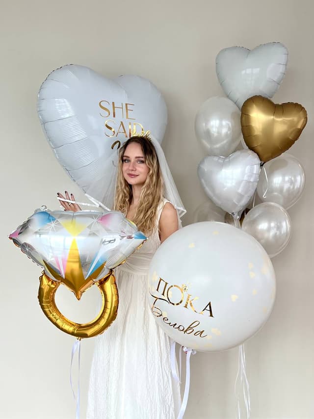 Композиция из шаров «Девичник в белом» Композиция из шаров «Девичник в белом»