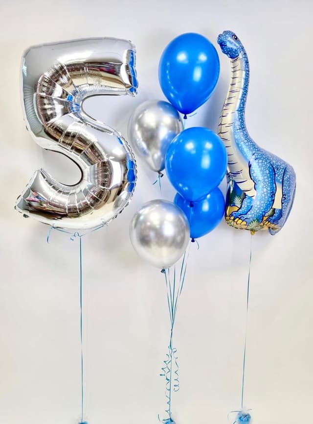 Композиция из шаров "Динозавр" Композиция из шаров "Динозавр"