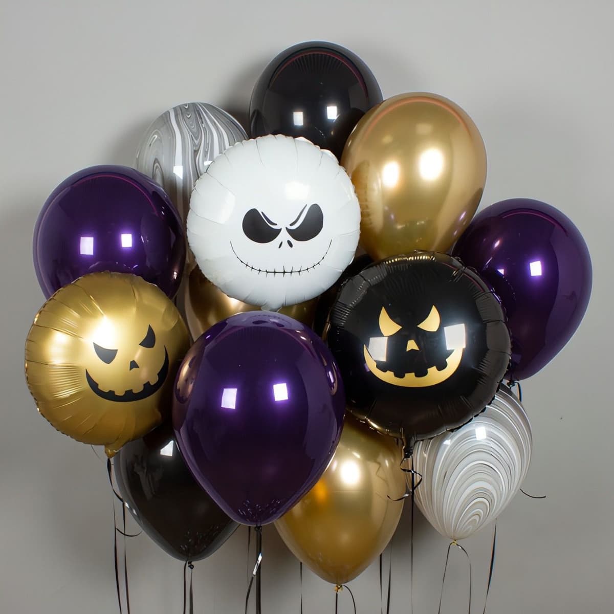 Композиция из шаров «Джек Скеллингтон»