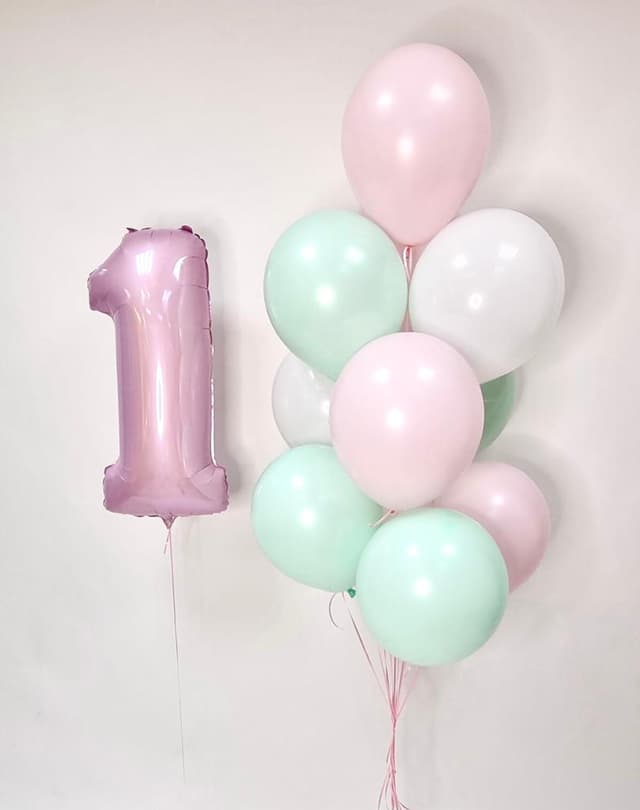 Композиция из шаров "Нежный" Композиция из шаров "Нежный"