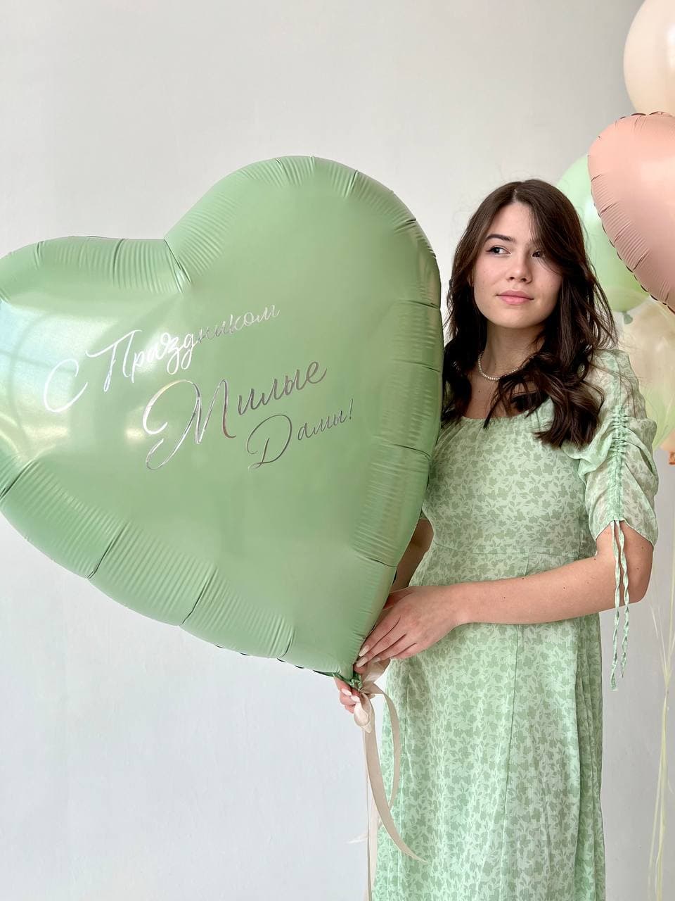 Композиция из шаров «Персики»