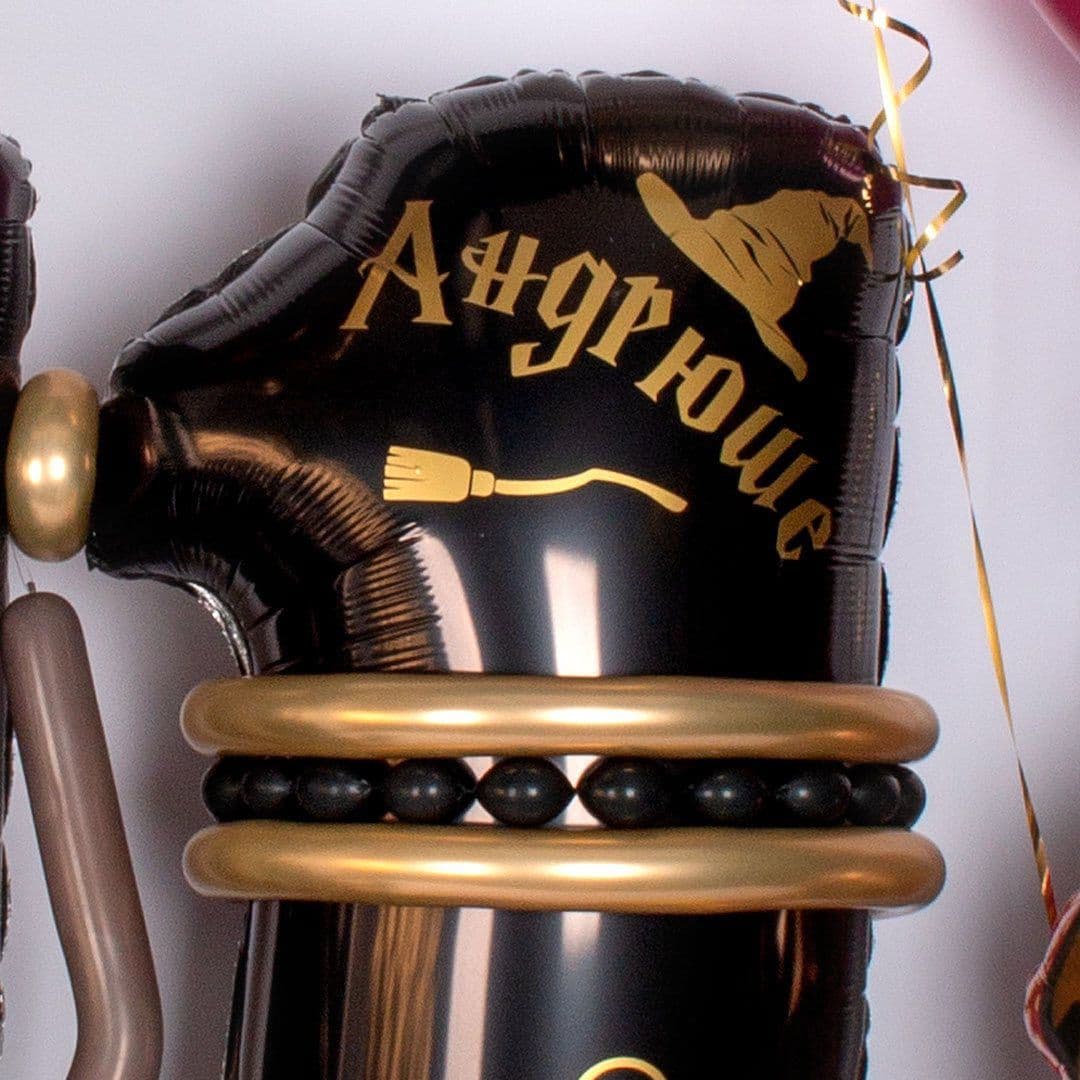 Композиция из шаров с воздухом "Квидич в Хогвартс"